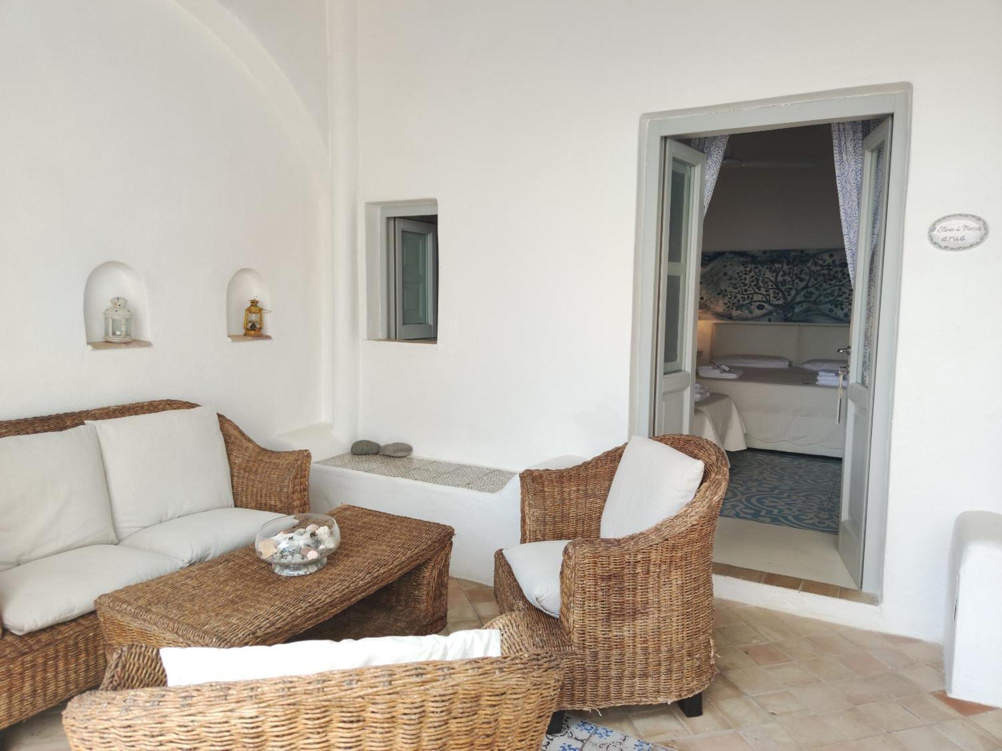 Halgoduria Hotel Santa Marina Salina Quarto foto
