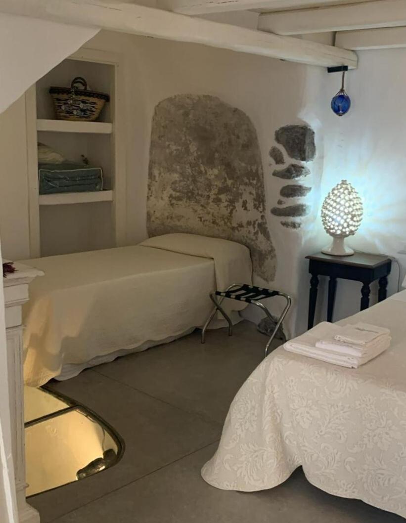Halgoduria Hotel Santa Marina Salina Quarto foto
